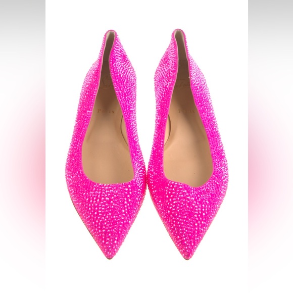 Christian Louboutin - Picture 3 of 5